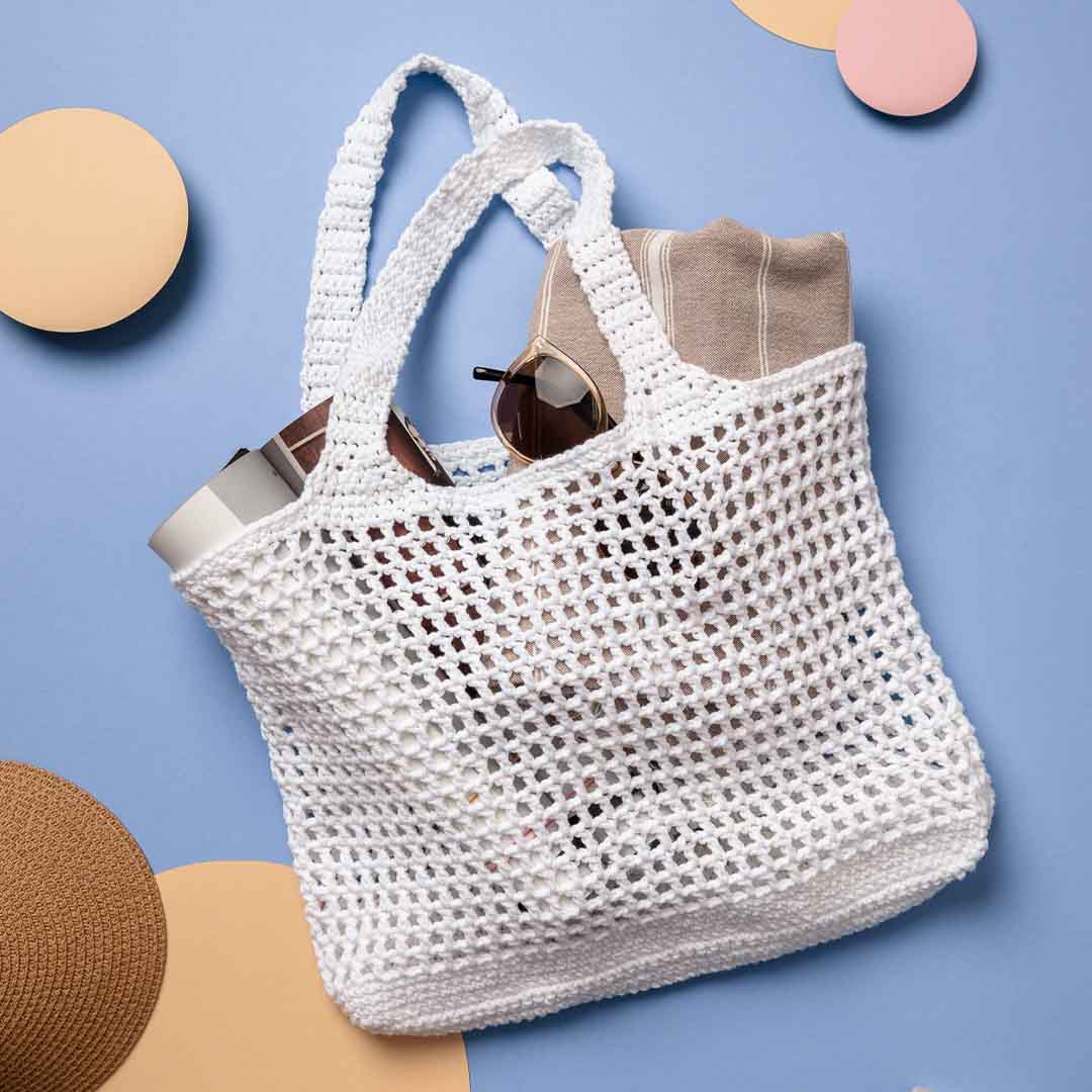 DIY-Anleitung "Summer Alltags- und Strandtasche" aus dem Buch "My Crochet Bag" von Laura Nötzold, auch bekannt als @yarnyourself