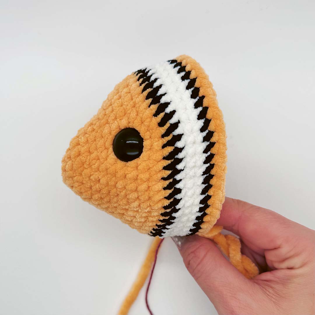 Schritt 1 Anleitung "Clownfisch Nino" aus dem Buch "Amigurumis cute & plushy" von Annemarie Sichermann