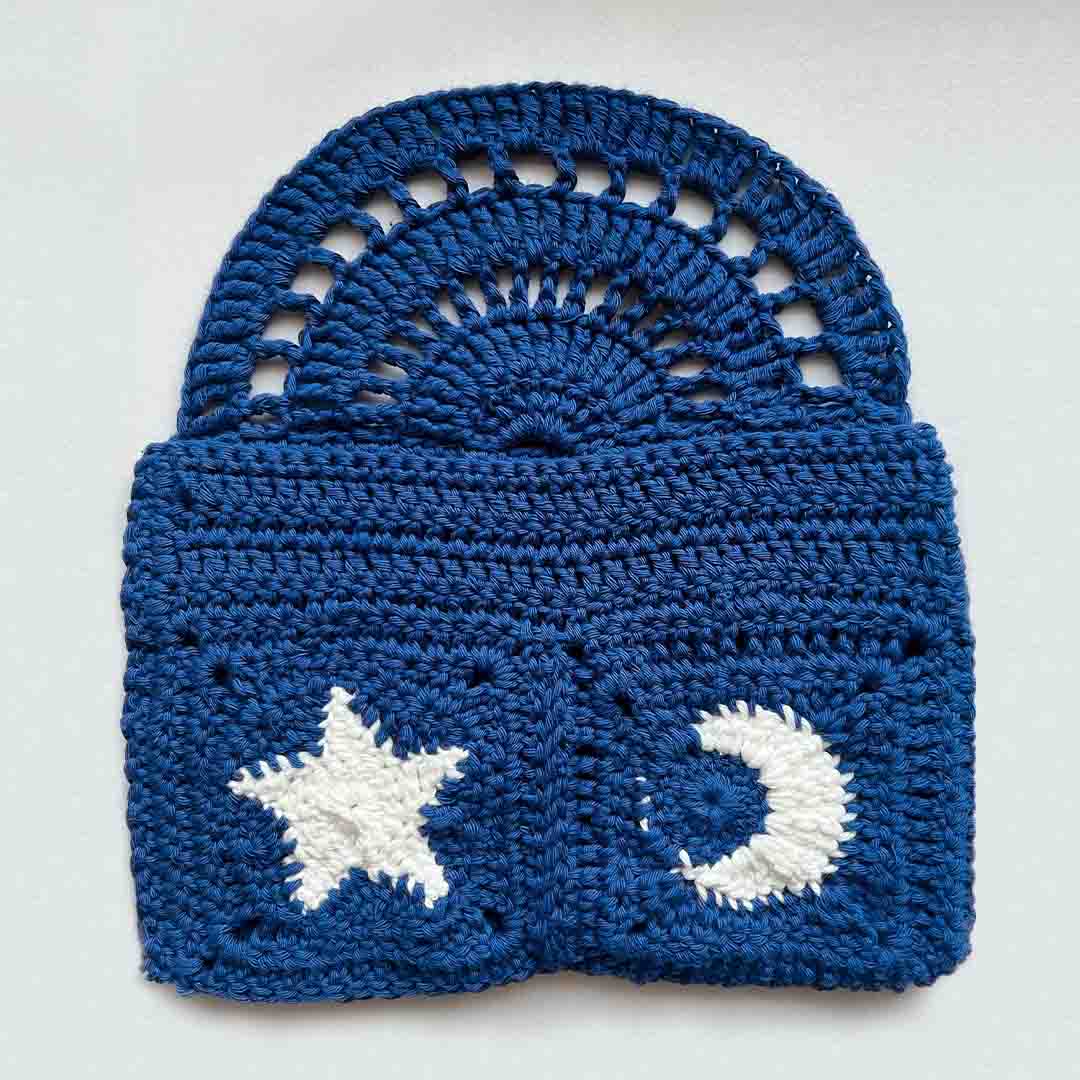 Schritt 15 Anleitung "Buchhülle Mitternachtszauber" aus dem Buch "Buchhüllen häkeln – mit crochetinglara" von Lara Lenhardt