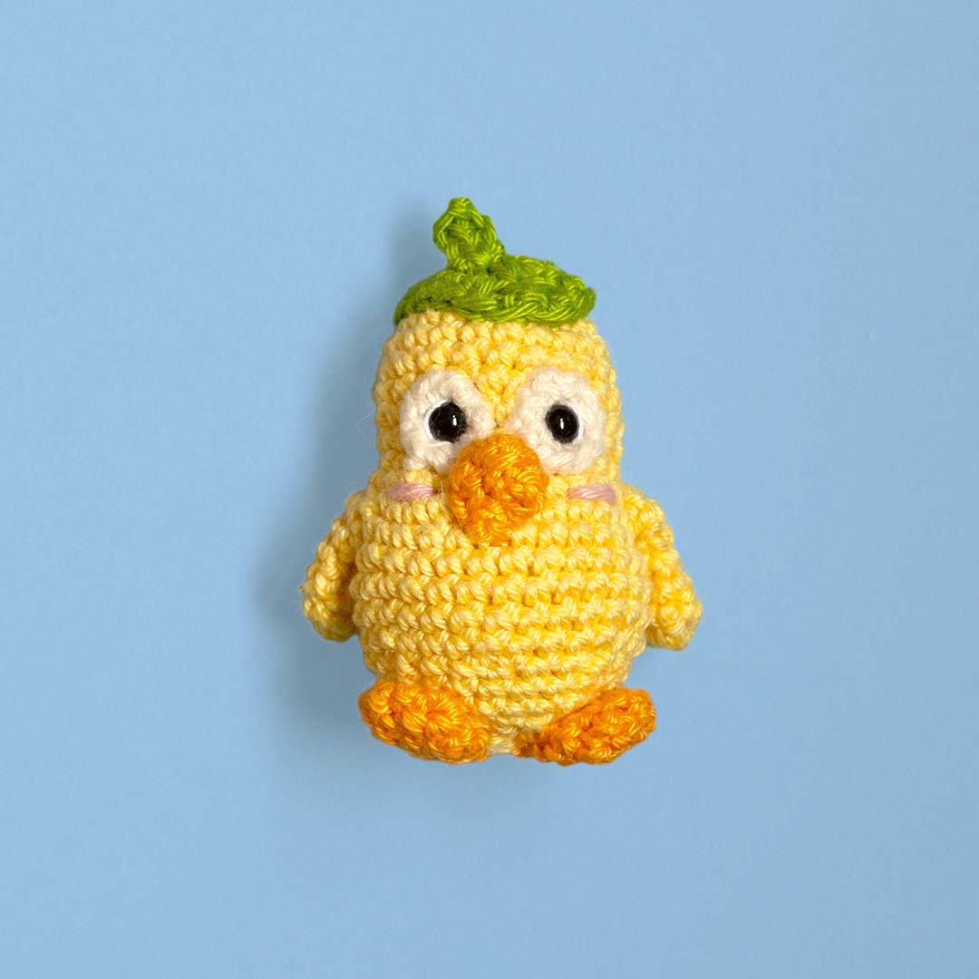 DIY-Anleitung "Lord Entchen" aus dem Buch "Mini-Amigurumis – Das inoffizielle Häkelbuch für Ghibli-Fans" von Linda Urbanneck