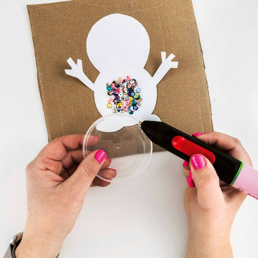 Schritt 5 Anleitung "Schüttel-Schneemann" aus dem Buch "Mein NEON-Bastelbuch" von Katharina Weidinger alias @mavalina.de