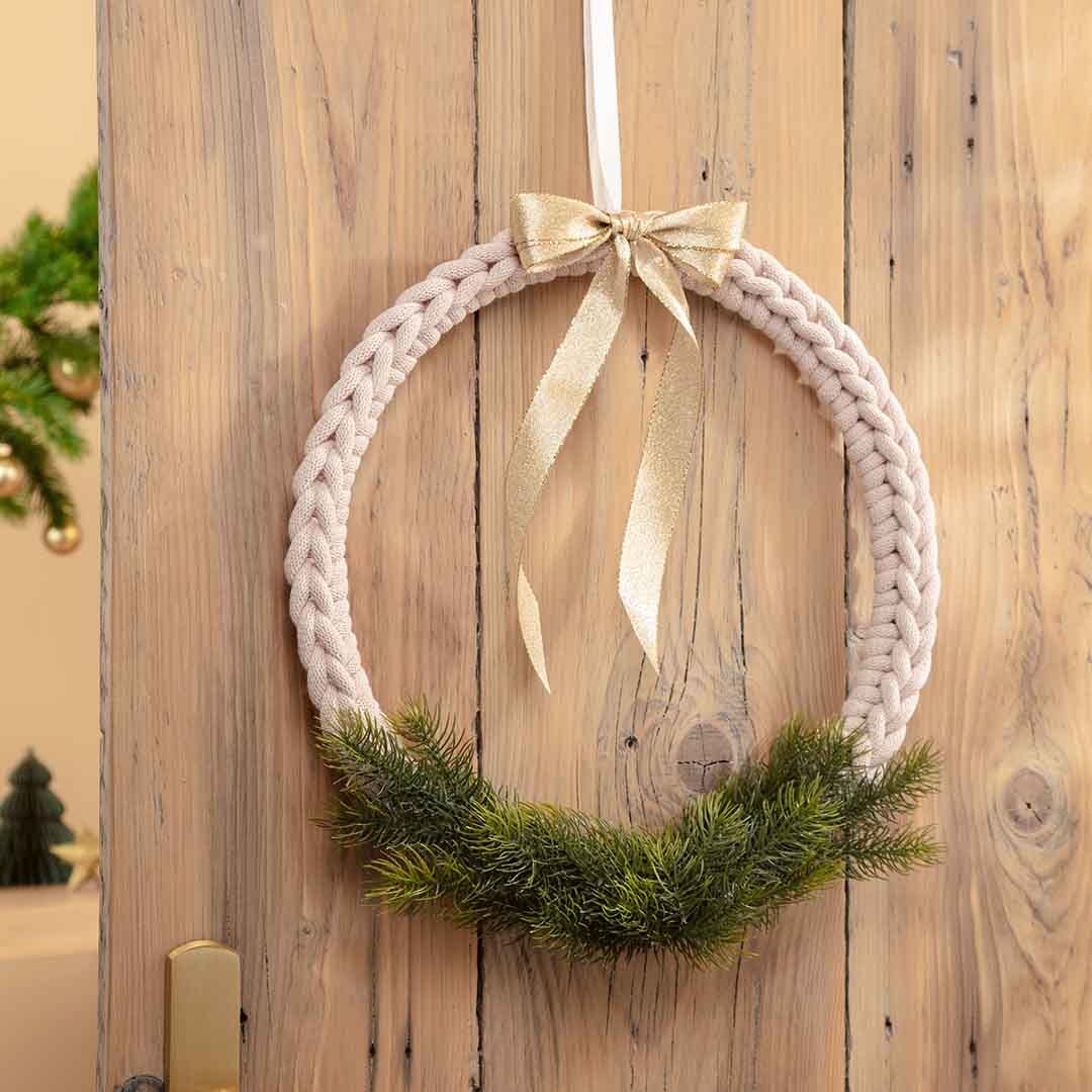 DIY-Anleitung "Großer Türkranz" aus dem Buch "Häkeln mit Rope Garn – Skandi Christmas" von Natalie Nar