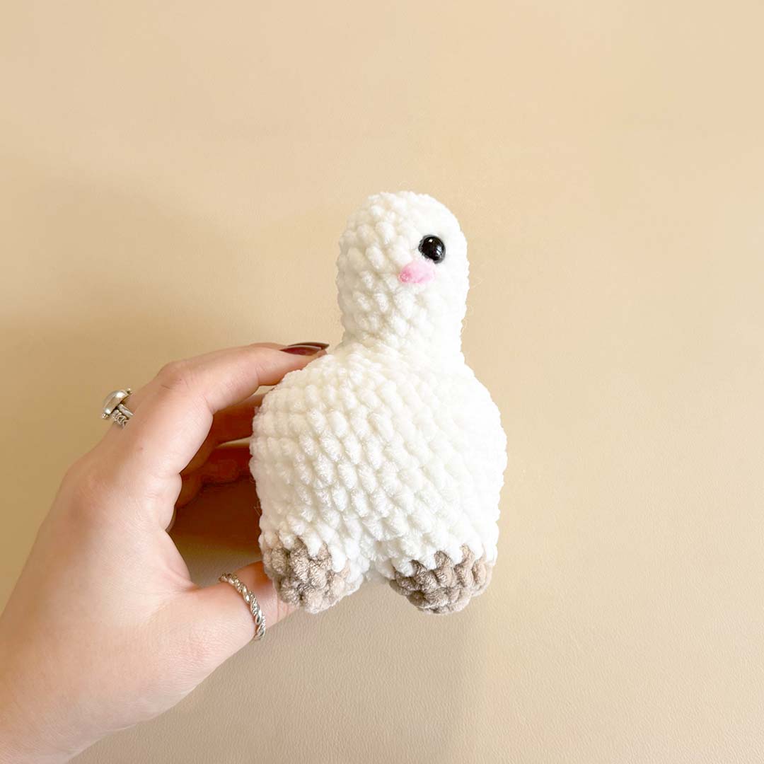 Schritt 8 Anleitung "Lovely Alpaka häkeln" aus dem Buch "Cozy Crochet – Lovely Friends: Tierisch süße Amigurumis häkeln mit @crochetbyjanina" von Janina Grieß