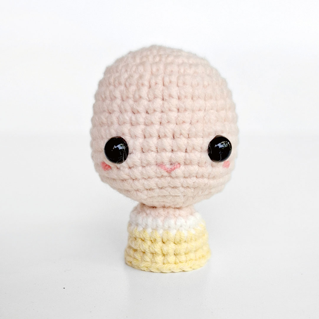 Schritt 4 Anleitung "Goldlöckchen und die Bären" aus dem Buch "Zauberhafte Wende-Amigurumis häkeln mit @chibiscraft" von Febby Pranajaya